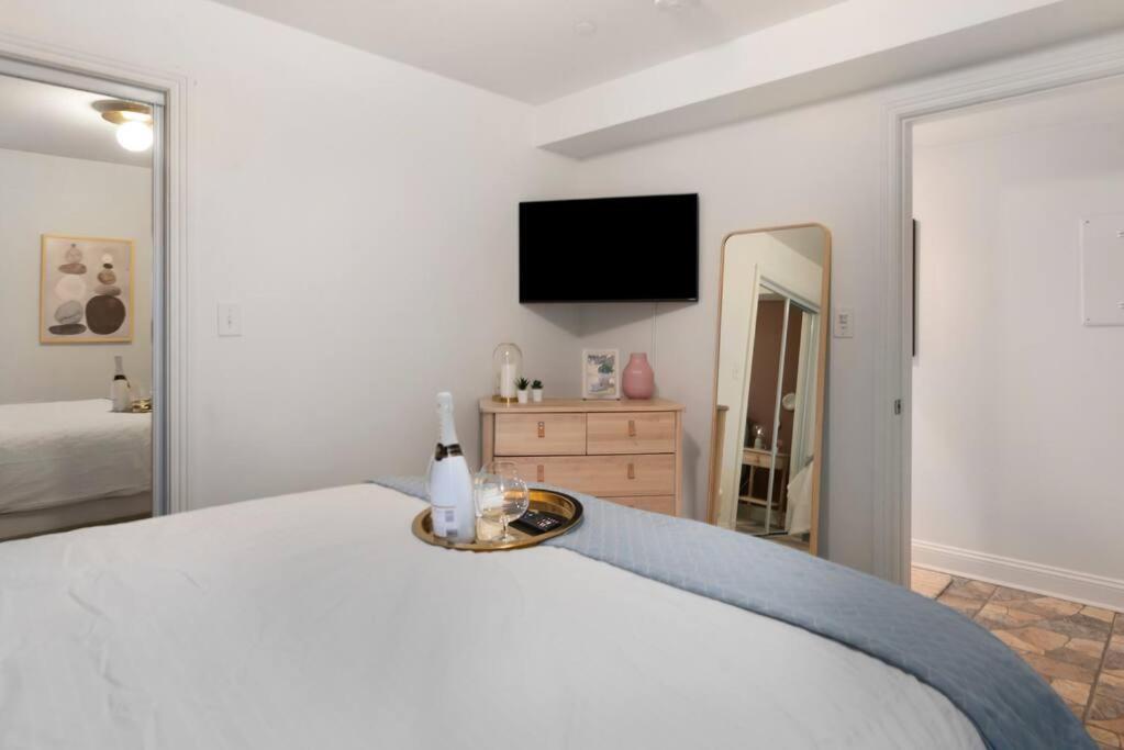 Upscale 2Br Apartment With Patio Washington Exteriör bild