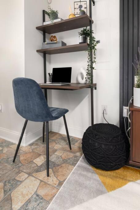 Upscale 2Br Apartment With Patio Washington Exteriör bild